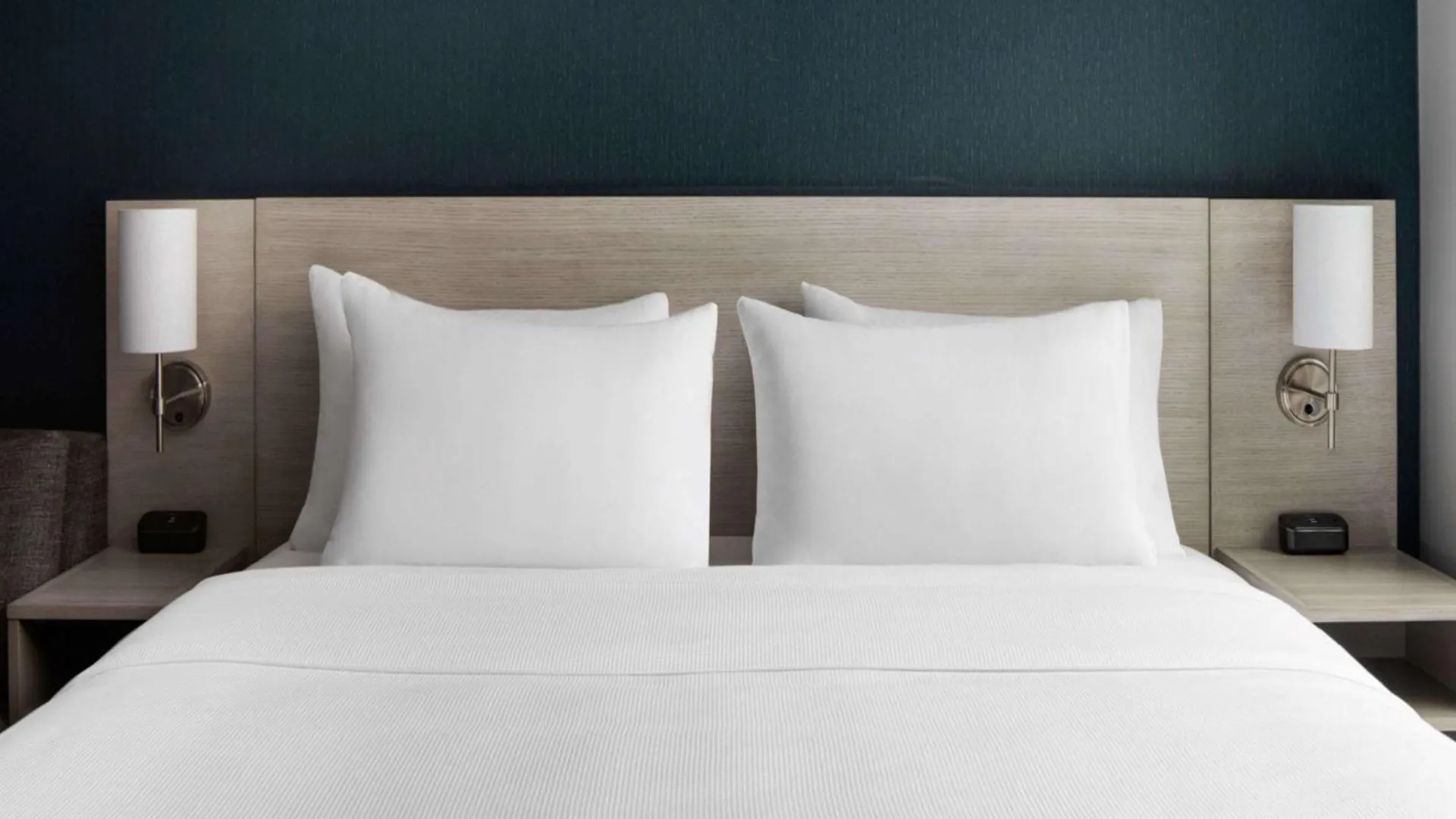 Hyatt Place New York Chelsea contacts