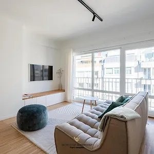 https://luxurious-apartment-next-to-the-sea-and-city-centre.ostend-hotel.net